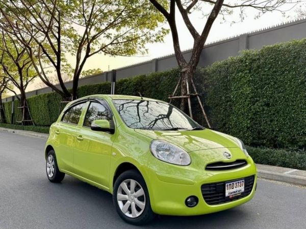2012 NISSAN MARCH 1.2E auto สีเขียว ไมล์ 46000 กม